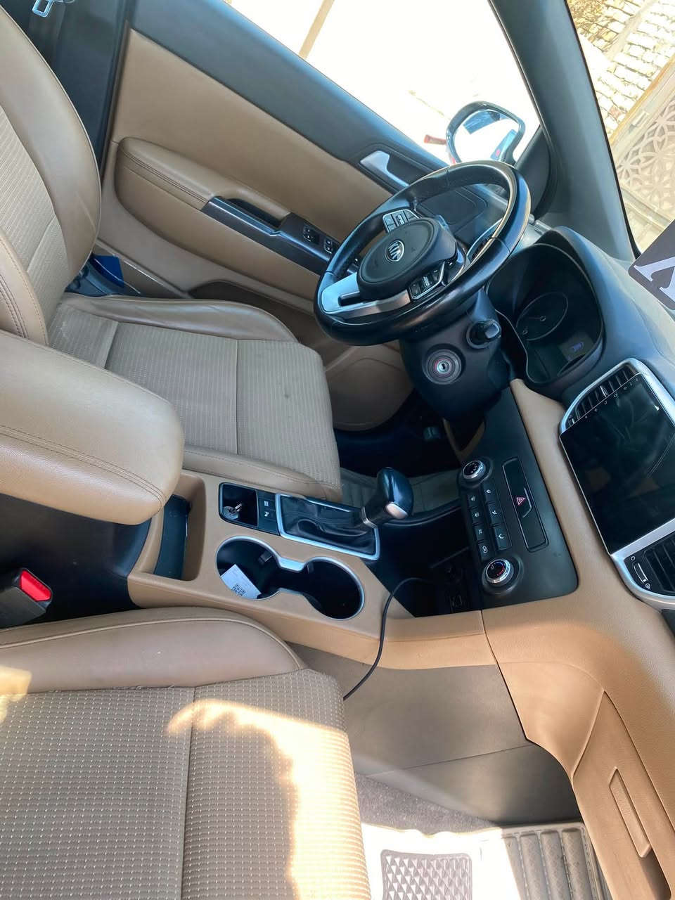 سبورتج مديل 2019خليجي رقم بغداد تحويل سياره كفاله عامه فول للاخير ماعده بنراما سبير منازل ماشيه 70الف تخم تاير  تبريد حداده  كله جديد بعدها باليبالات مالتها كشنات جلد مشمشي تبريد قطعيتن مرايات شفط كشن كهربائي السياره سونارها  وياها المكان البصره حي المهندسين السعر 183 وبيها مجال. رقم الهاتف ***********
