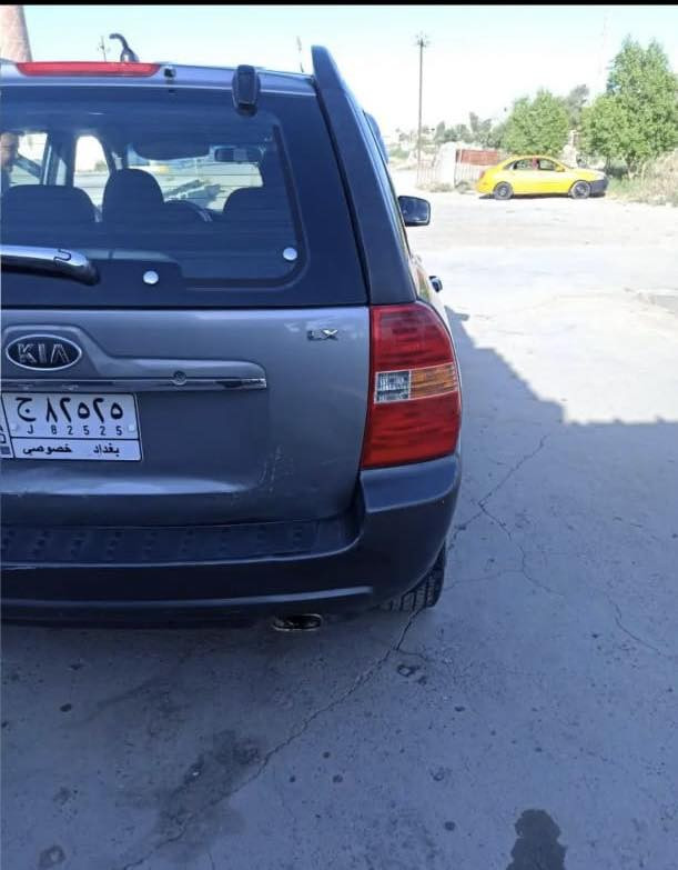 السلام عليكم ورحمه الله وبركاته سبورتج وارد امريكي 2007 كير و محرك خير من الله و تبريد شغال تخم تاير صدر امامي خلفي شاشة و كاميرا اصليات الضرر طخه بالجاملوغ و يمي انطخت رجعته بارد بالدعاميه الخلفيه و اشوية من الصندوق السيارة مال بيت ماشية 190 سيارة جاهزه من كلشي 100 وبيه مجال للطيبين@


**إذا كنت صاحب هذا الإعلان وتريد حذفه لأي سبب، رجاءا أرسل رسالة إلى الدعم الفني**