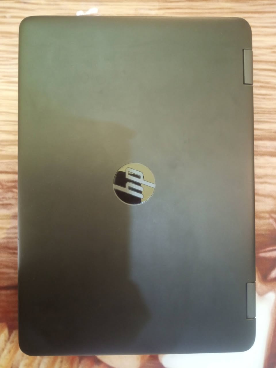 💻 لابتوب HP ProBook 640 G3 – عملي وسريع
🔹 المعالج:
Intel® Core™ i5-7200U بسرعة تصل إلى 2.7GHz
🔹 الذاكرة (RAM):
8GB RAM
🔹 التخزين:
SSD NVMe سعة 256GB – إقلاع سريع وأداء ممتاز
🔹 كرت الشاشة:
Intel® HD Graphics 620
🔹 حجم الشاشة:
14 إنج – مريحة للعين ومناسبة للاستخدام الطويل
🔹 النظام:
Windows 10 Pro
🔹 الحالة:
نظيف ويعمل بكفاءة عالية، مناسب للدراسة والعمل
🎁 الملحقات:
✔️ حقيبة لابتوب
✔️ شاحن أصلي
✔️ ماوس ملون
✔️ مناسب للطلاب
✔️ مناسب للأعمال المكتبية والدوام
✔️ تشغيل برامج وأوفيس وإنترنت بدون مشاكل
📌 HP ProBook 640 G3 معروف بالجودة والتحمل


**إذا كنت صاحب هذا الإعلان وتريد حذفه لأي سبب، رجاءا أرسل رسالة إلى الدعم الفني**