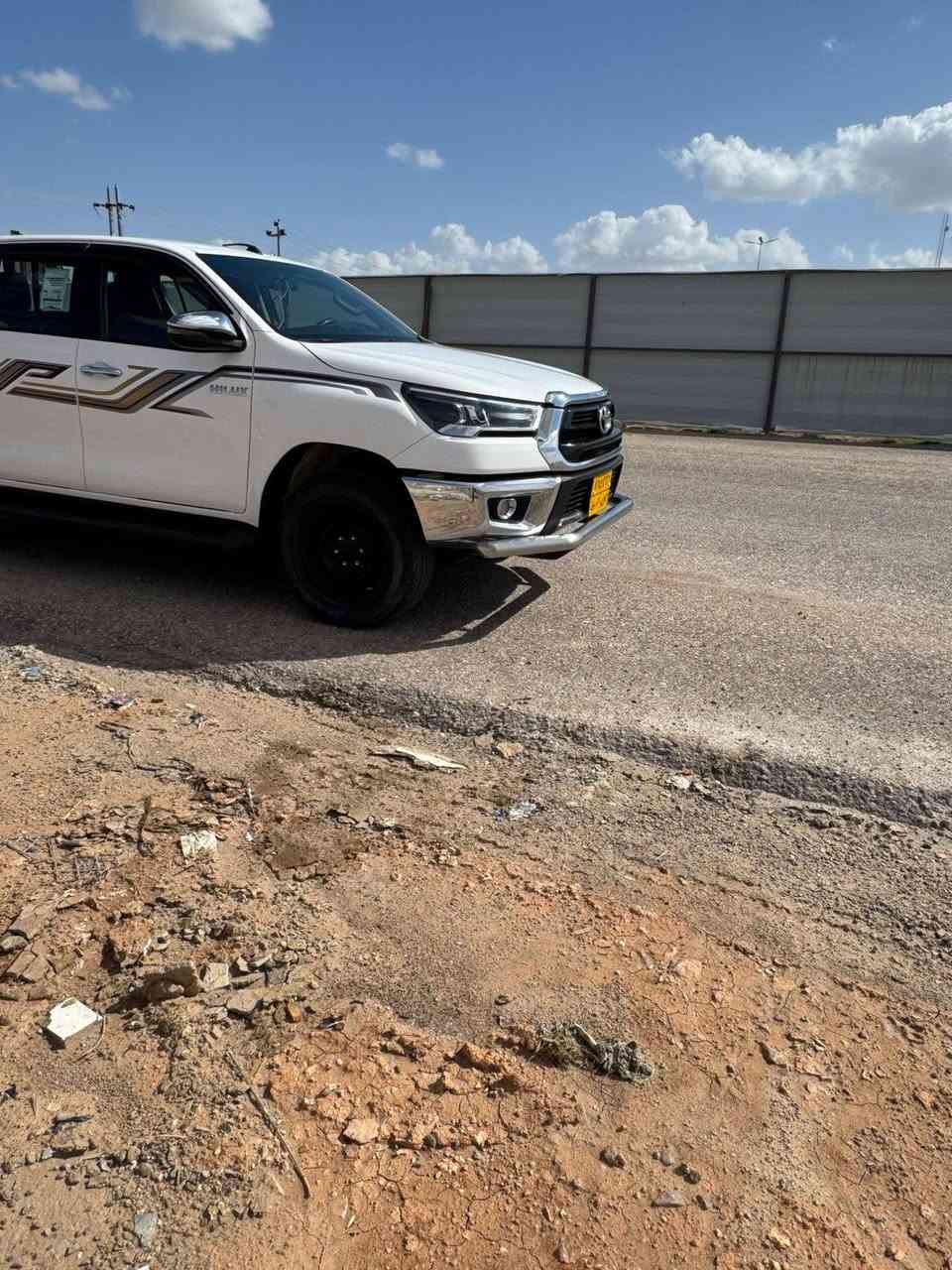 سلام عليكم هايلوكس بيكم فورويل مديل 21  مكفوله كفاله عامه كير عادي  اربيل مكان النجف الاستفسار ***********
