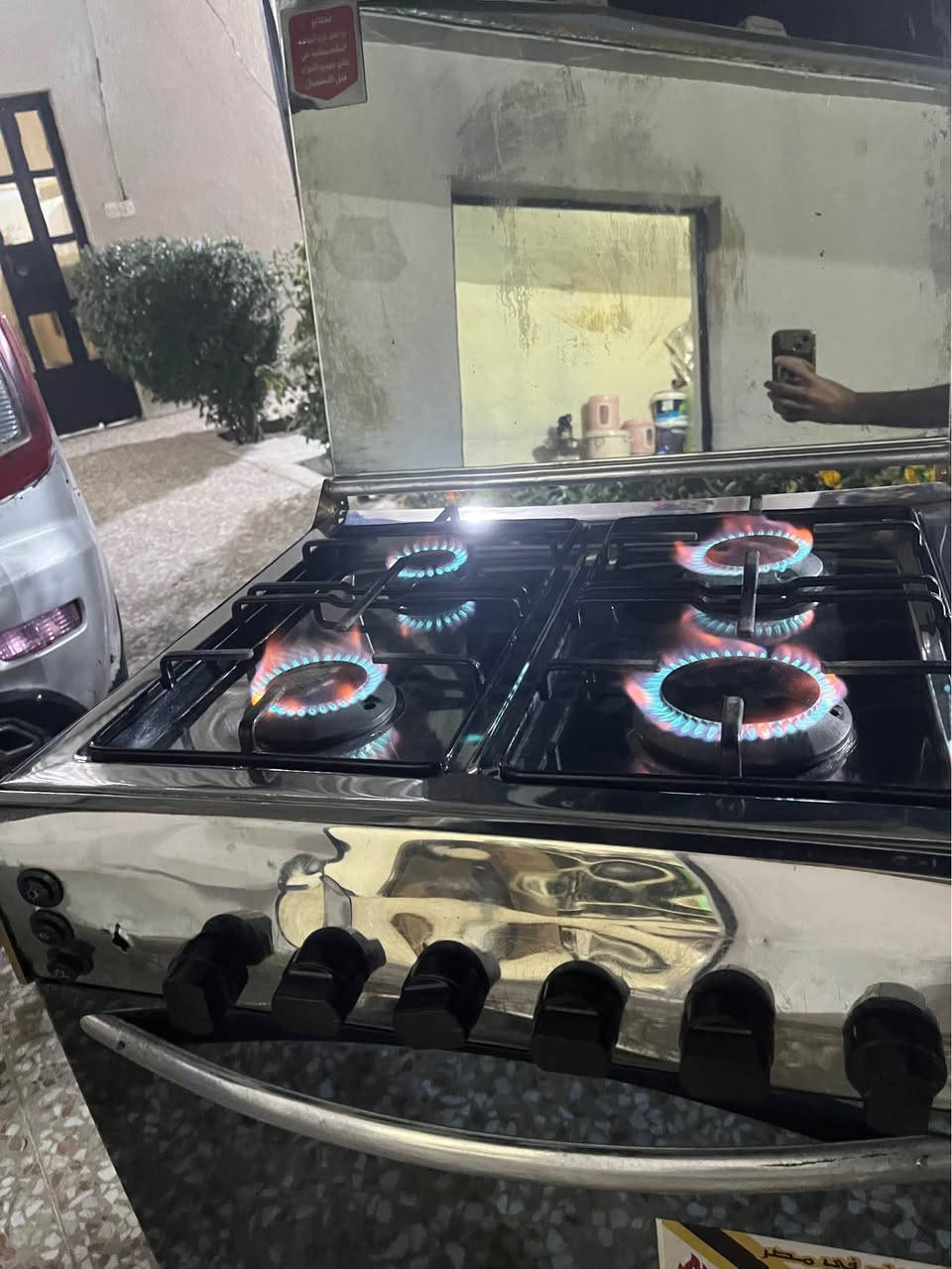 طباخ 4 عيون نضيف شغال ناره تخبل على الفحص الفرن قطره دهن مابيه وناره تخبل سعره 80 وبيه مجال المكان نهايه الشعله منطقه الدهله *********** بغداد, العراق
