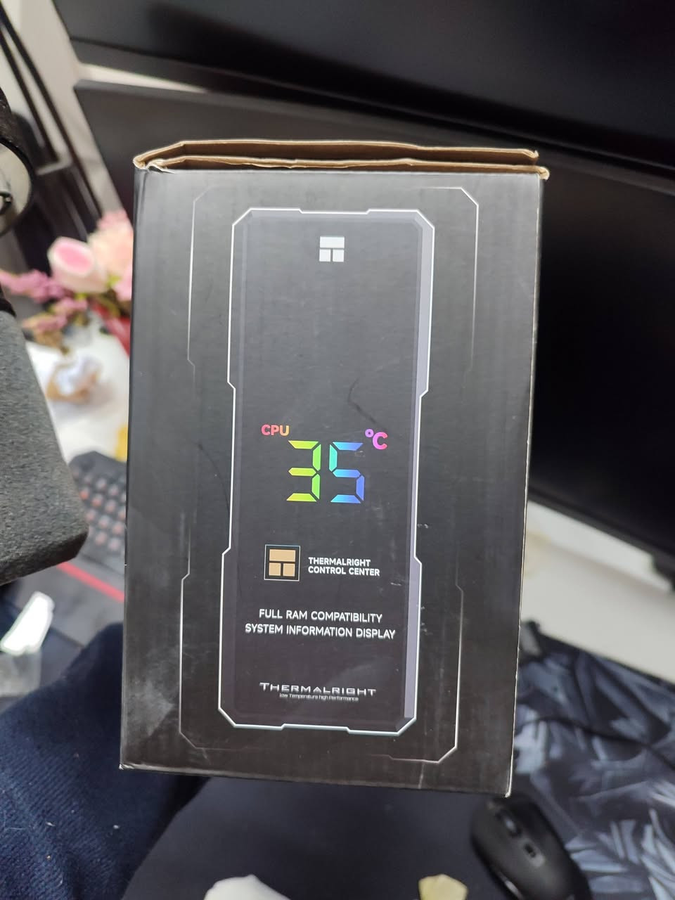 كيس ومبرد استخدام 5 ايام تقريبا توصيل متوفر 

Case demmon Black
مع كنترول وهب و3 فانات ريفيرس و4 عاديات مجموع 7
85 الف 

Cooler Thermalrigtht
بي شاشة قرائة 25 الف 

للتواصل 
***********
