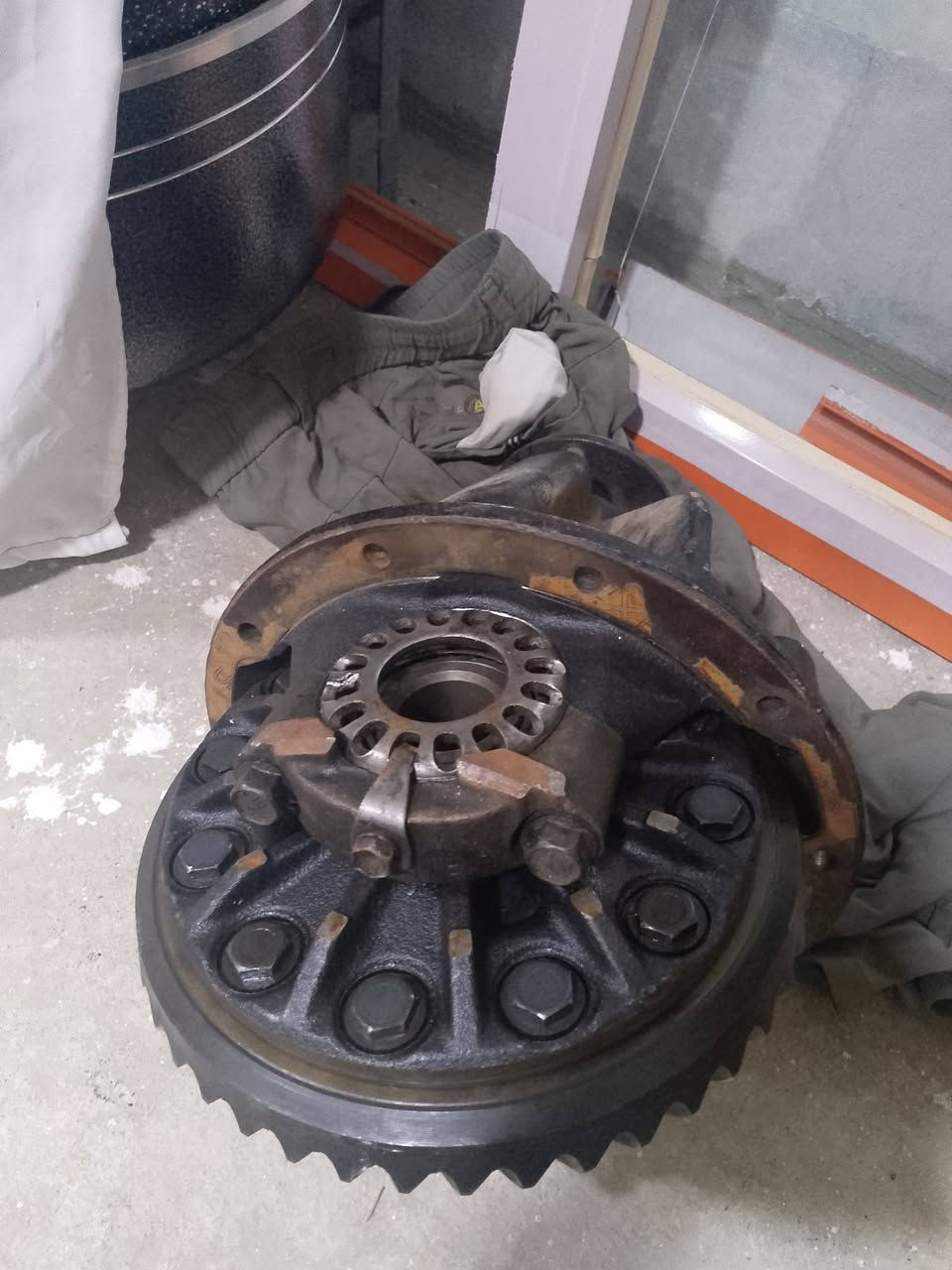 ئەکسلی مۆنیکا بۆفرۆشتن لۆک لۆک
سعری ٤۰۰ دۆلارو مەعمەلە  
***********                   ***********
