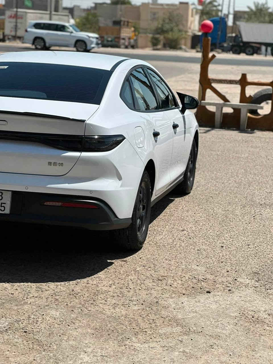 السلام عليكم BYD سيل 5  للبيع
سياره ماشيه 11000الف سياره كفاله عامه من زلغ 
سياره جاهزه ومصروف عليهه تحديثات كفرات سبايدر 
مضلات الارضيه مغلفه بالكامل 
سعر 20مليون قابل لتفاوض مكان السياره البصره 
***********
