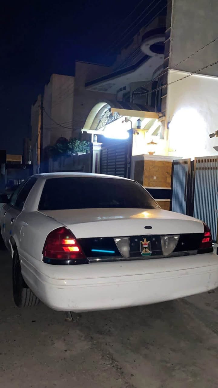 سلام عليكم 
للبيع فورد فكتوريا بوليسي اصل 
كامله من جميع الجهات تبريد حداديه مكينه وكير مكفول جديد شرط الشلعه للكوفه
كتبها جاهزه للترقيم يكلف 400 الف ترقيم بابل
سعر 45 وبيها مجال للطيبين مكاني بابل حله 
*********** واتساب
