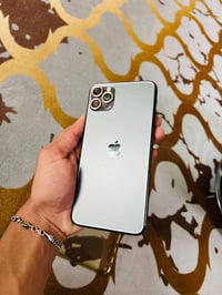 آيفون ١١ برو ماكس • ٢٥٦ • بطارية ٧٦٪