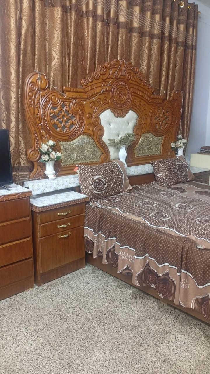 السلام عليكم
غرفه نوم للبيع
ادفع سعر عجبني ابيعك
الهاتف ***********
