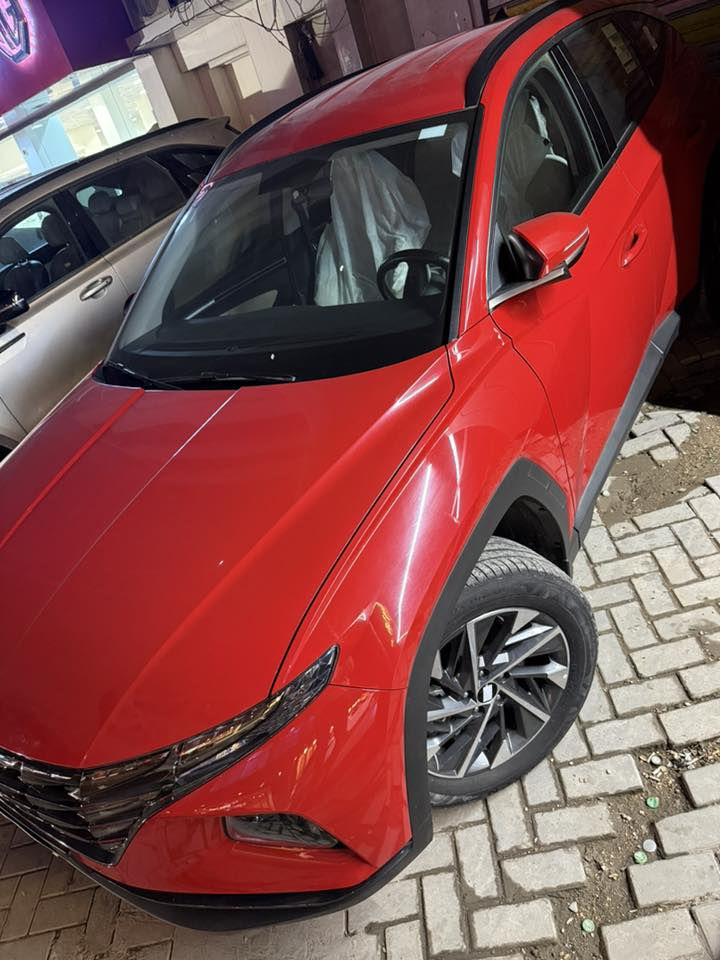 سلام عليكم توسان موديل  2024 بوضع الشركه بعدها زيرو ماشيه 7 الف رقم بغداد ضمان الاولى جديده فول موصفات عده الفتحه 
5 عدسات لايت زنون 
كرسي كهرباء
كروس سرعه 
داخل بيجي 
*********** مكانها بغداد الكرخ
