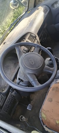 للبيع كيا بريجو موديل 1995 سياره مبدل گير جديد بور مشط جديد زوج تايرات...