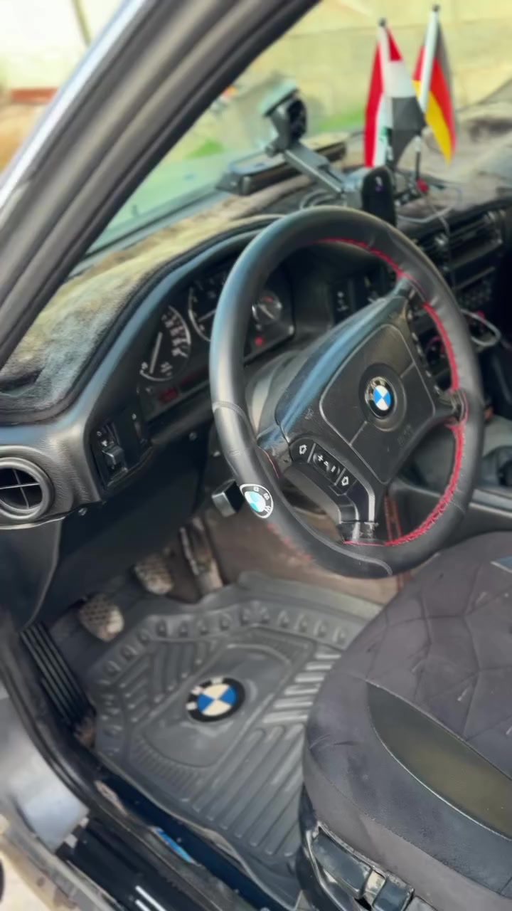 السلام علكم سياره بيئم للبيع     525 مسكر غاز بانزين سياره جاهزه بس عايزهة صبق رقم نينوه مو كامل  وكاله بسمي السعر 45 بيهة مجال قليل ولحد يكسر بسعرهة لو ما متوازي ما بيعهة  وكلشي تلكه بل سوك  مكان السياره كركوك الحويجه رقم الهاتف ***********
