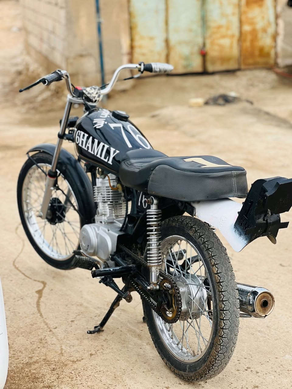 السلام عليكم دراجه رابيدو  للبيع موديل 25   عنوان رميثه  دراجه شرط أو هذا رقم الهاتف ***********
