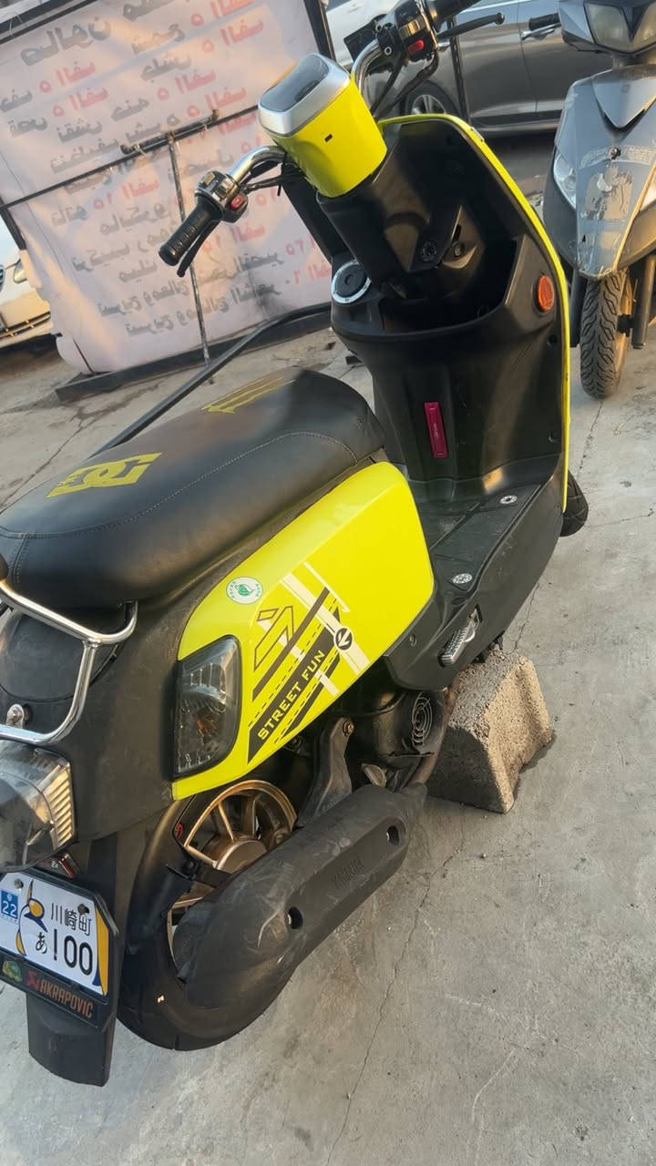 سلام عليكم 
بوليس مسطره للبيع مكينه خرسه شلعه ومعدل متنلزم
برغي ممفتوح بيهه دراجه بيهه ويل مشيف اصلي وزوج تاير جلاتين وبيهه كلجات رياضي للبيع مكاني بغداد حي العامل *********** السعر 900 وبيهه مجال
