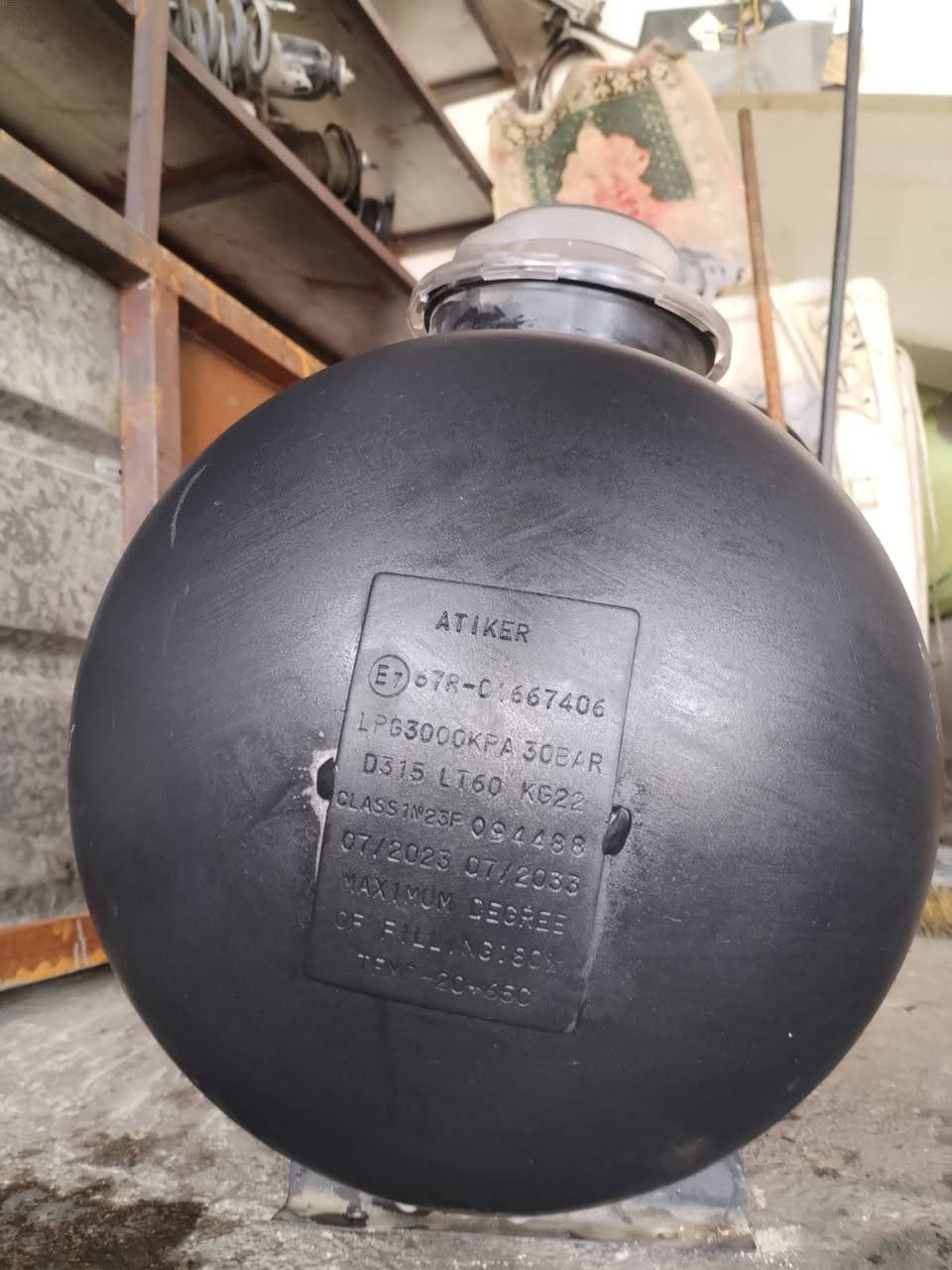 السلام عليكم بطل غاز 60لتر للبيع السعر 165 وبي مجال مكاني كركوك ***********
