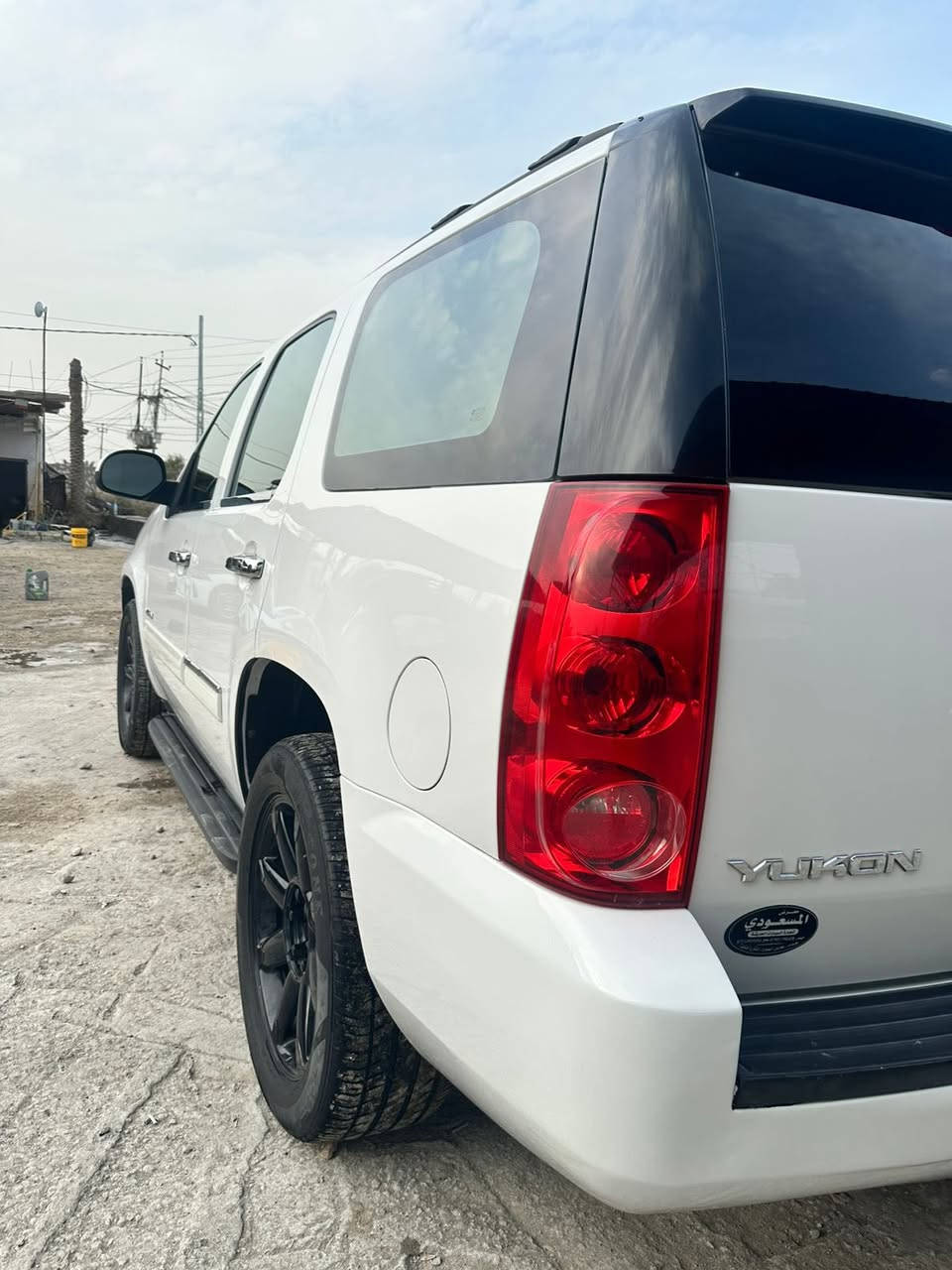 يوكن GMC بتره 
وارد أمريكي 2011 
رقم بغداد 
السعر 230 ورقه بيهه مجال بسيط

كلين تايتل بدون ضربة فقط الدعاميات مصبوغة للجمالية وبيها تكحيل بسيط بطرف الجاملغ الامامي
مكانهه ديوانيه // بيع فقط 
***********
