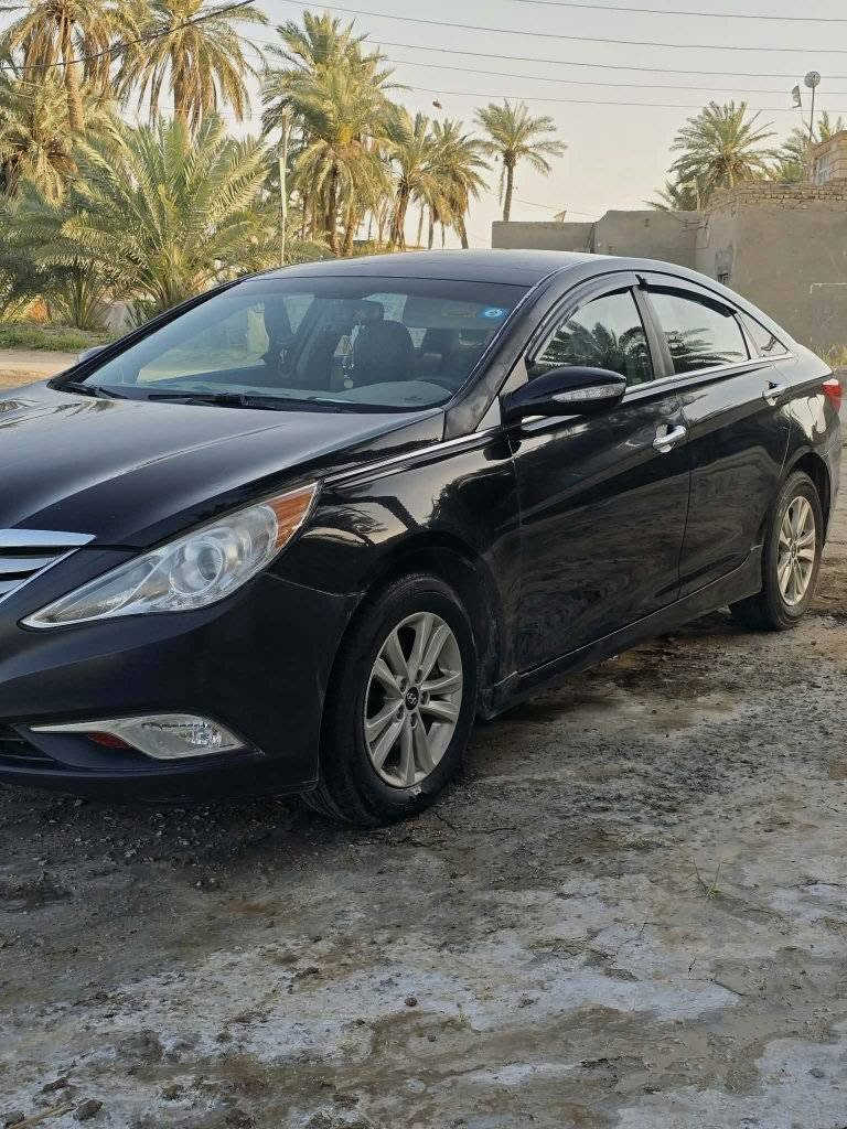 سوناتا امريكي موديل 2014
مكينة  GDi2400 معلايه كازكت كير حاويه جديد 
ويل كب شاشة وكامرة بلادية كشن كهربائي مقاعد تدفئه تحكم ستيرن 
شاشة ترحيب اضائة ترحيب بالابواب 
حدادية امامية وخلفية جديدة  تبريد جاهز ماناقصها شي تخم تاير جديد سونار مرفق مع المنشور 
سنويتها لل2027 رقم قادسية باسمي 
***********
