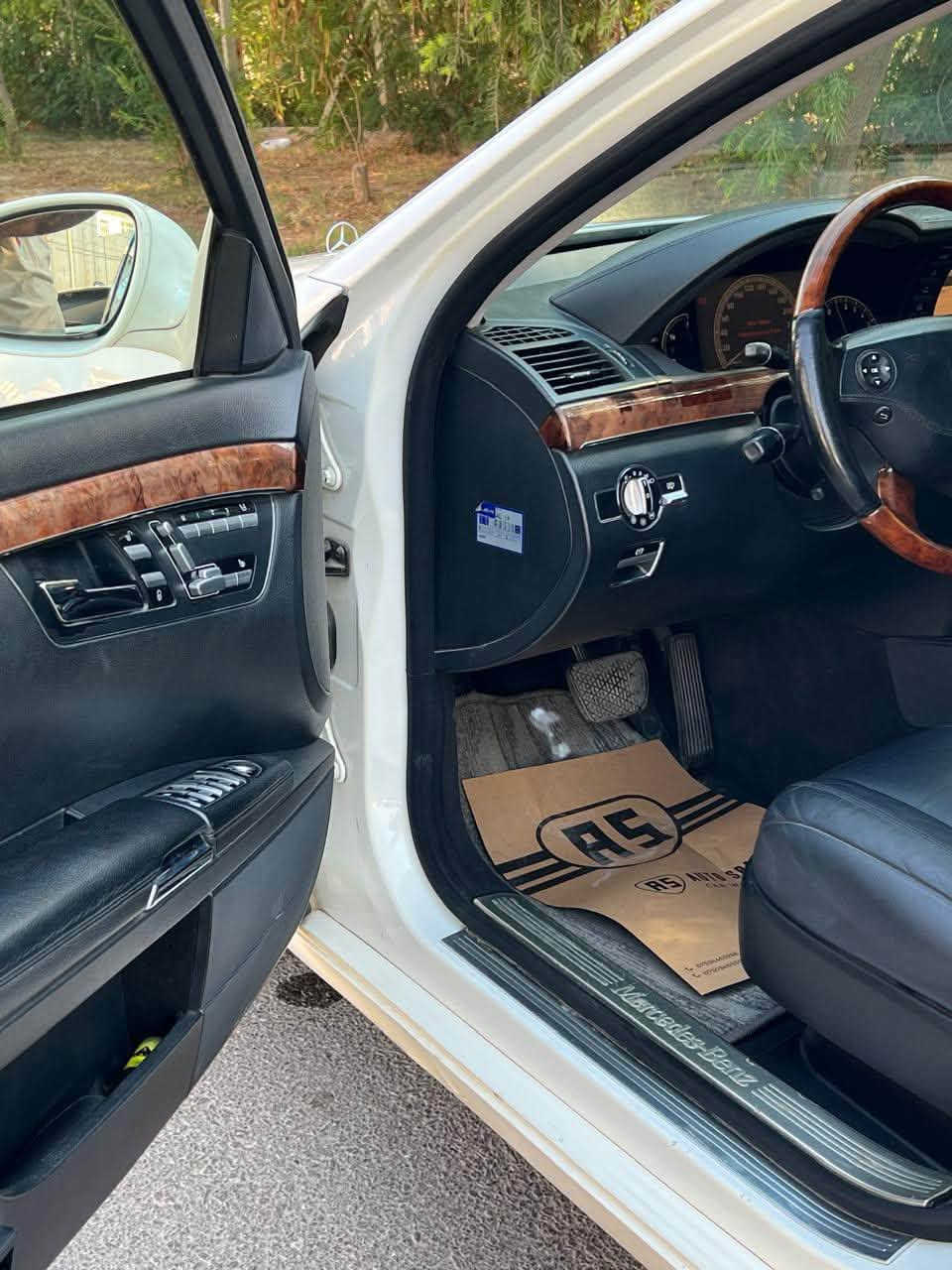 🔥 للبيع مرسيدس S350 تنفس طبيعي 🔥

موديل 2008 | تسجيل 2006 | دخول جديد

إذا تريد سيارة نظيفة وتستلمها وتمشي بيها مباشرة، هاي خيار مرتب.

🔹 تحويل وكالة
🔹 فول مواصفات (1/1)
🔹 السنوية بيها لحد 2030
🔹 بدون أي غرامات
🔹 5 قطع صبغ فقط
🔹 بدون دواخل
🔹 الطخات كانت بسيطة ومتصلحة شغل مرتب

🚘 السيارة ما تحتاج ولا دينار مصروف، جاهزة للاستخدام.
السعر ١٧٠ ورقه وبي مجال للجاد 

📍 الموقع: بغداد – اليرموك

📞 ***********
اتصال أو واتساب.

المعاينة خير دليل، والبيع للجادين فقط.
