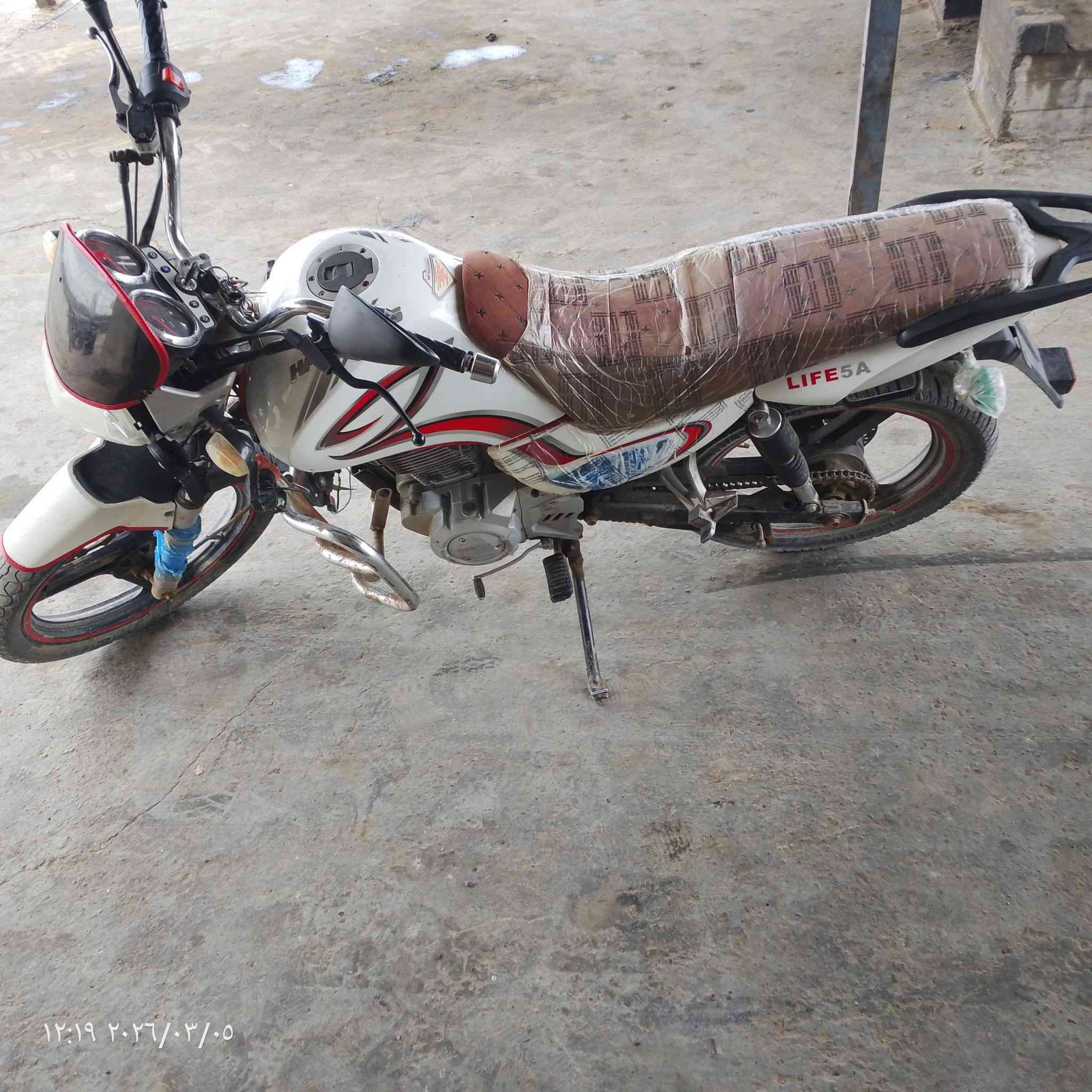 سنگي للبيع موديل 2016كهربائيات شغاله كلهه ماطور ما عايزه برغي محرك 150سعر 700وبي مجال للأستفسار ***********
