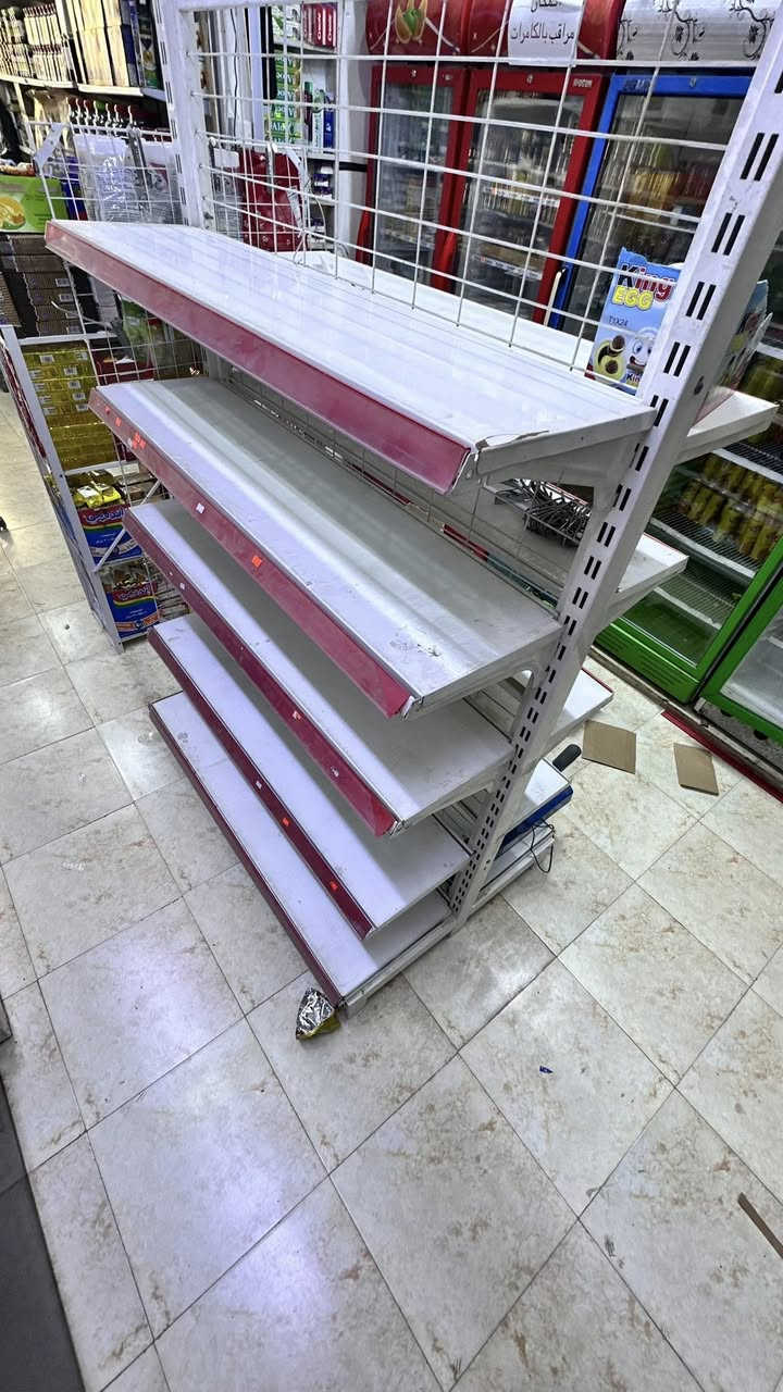 للبيع سفينه وسطيه 5 رفوف ارتفاع 180
للاستفسار ***********
