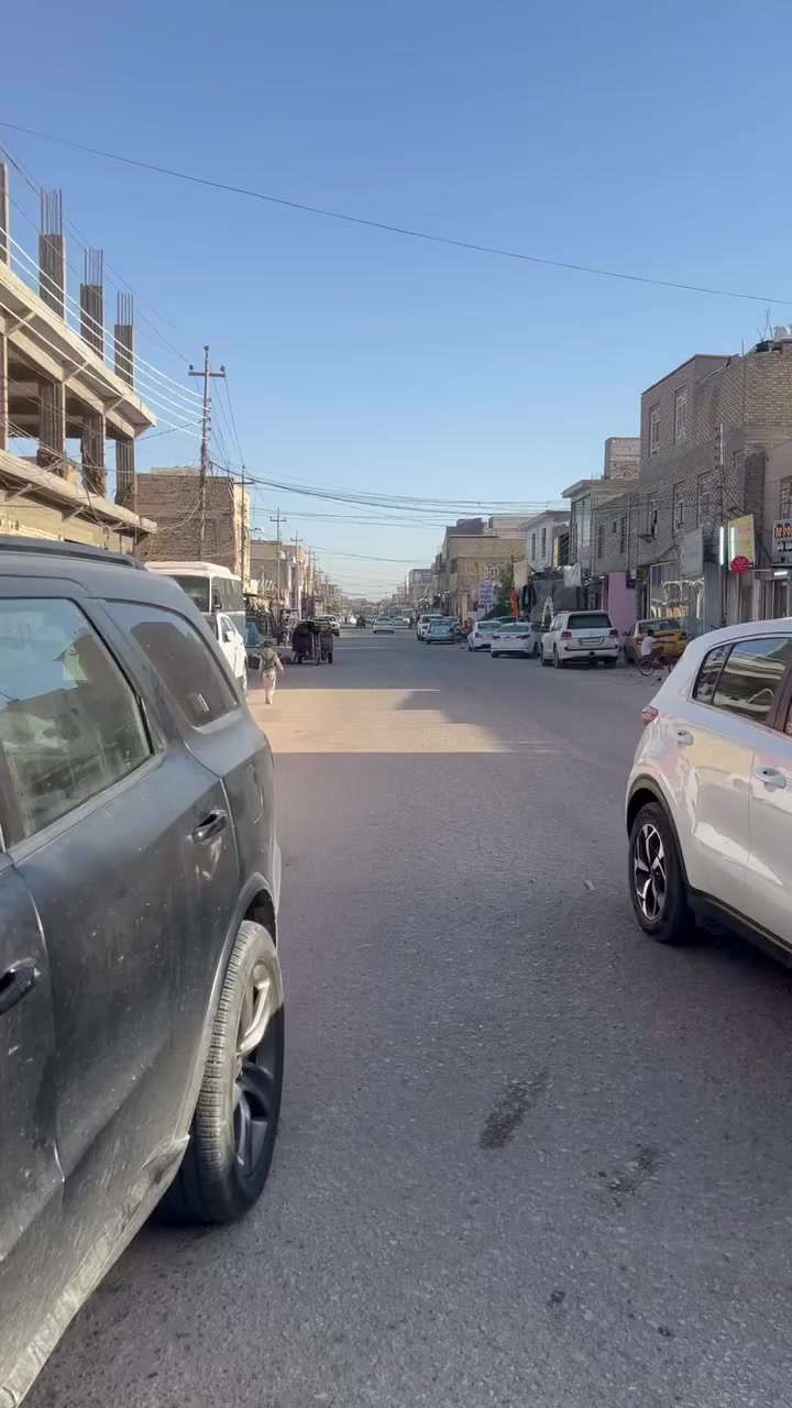 السلام عليكم
بيت حي المكرمه قرب السوك منطقه جدا راقيه
المساحه ١٠٠ متر. 
طابقين شيلمان بناء نضيف جدا
الطابق الارضي غرفه استقبال مطبخ وصحيات
الطابق الثاني ٢ غرف نوم وصحيات
للبيع فقط
للاستفسار

***********
