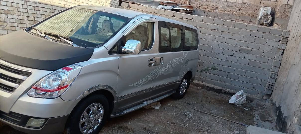 ستاركس 2008 محور مسكر سبلاين سبعه سياره جاهزه حلوه ونظيفه مكفولة ما عدا ملاحظات قليله معروضه 140 وبيهه شويه مجال مكانها نجف الاستفسار ***********
