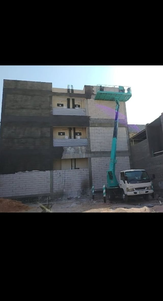 سلام عليكم خلفه لبخ  طلس وجهات صعد رتفاع  درجه اولى وشرط هندسي شغل مرتب ونضيف التزام بلعمل ***********
