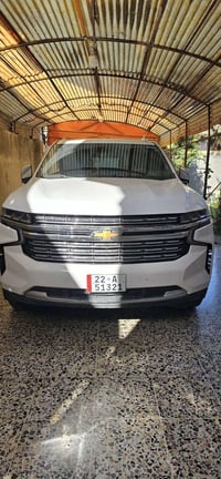 للبيع شوفرليت سوبربان برايمر  موديل 23 امريكي ماشيه 64 الف كم ابيض الل...