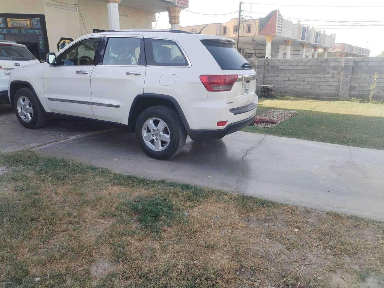 السلام عليكم.. توجد جيب موديل 11 بعداد أمريكي بيها قطعه صبغ بدون دواخل والباقي مكفول المكان بغداد اايوسفيه السعر 138    ***********
