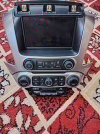 شاشه وتحكم التبريد تاهو 2015 فما فوق شغاله مال حاويه السعر ٥٥٠ الف 078...