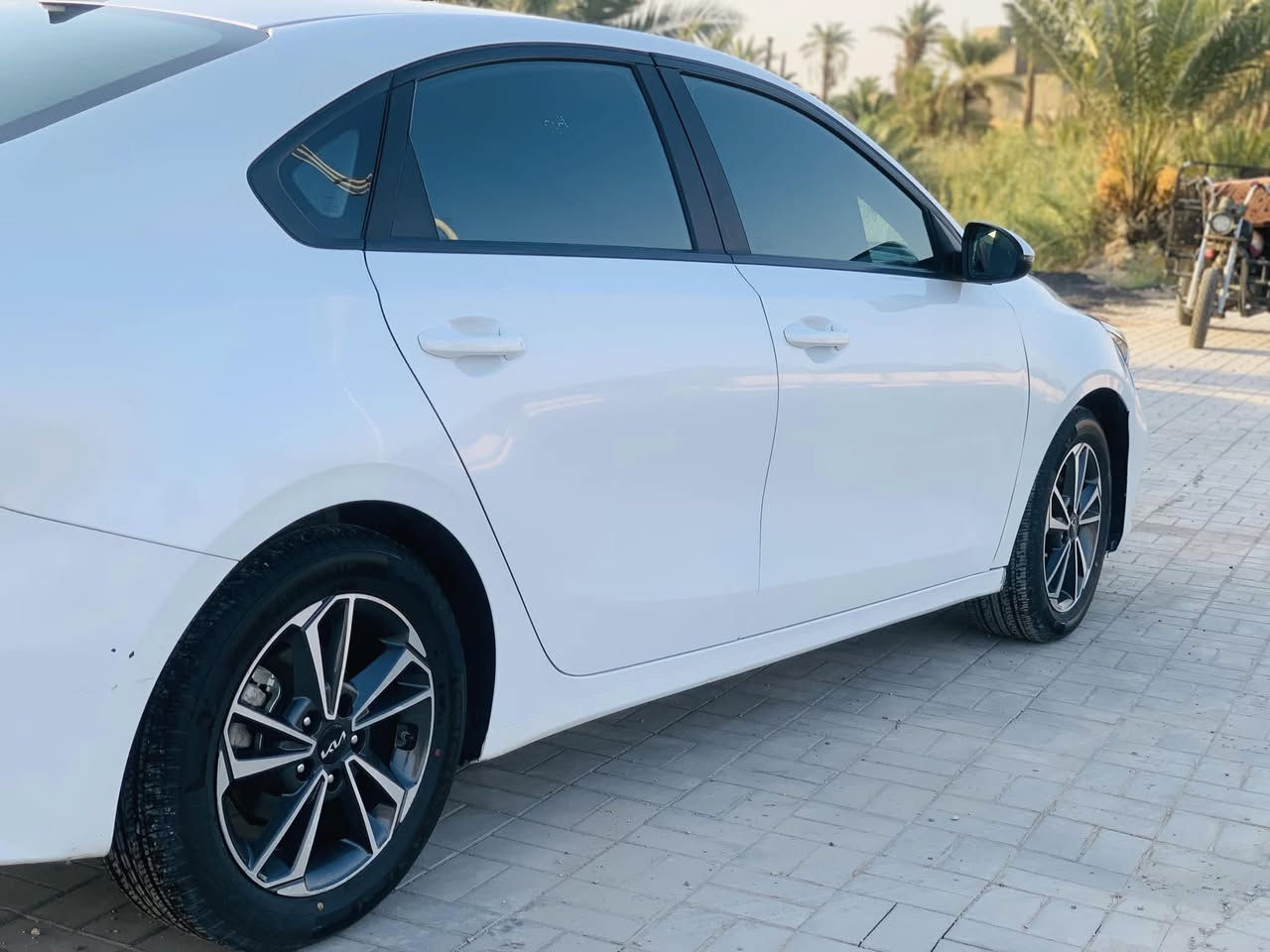 فورتي 23معوقين مثنى بيه جاملغ وبنيد ماشيه 64 
السعر 145
موبايل ***********
