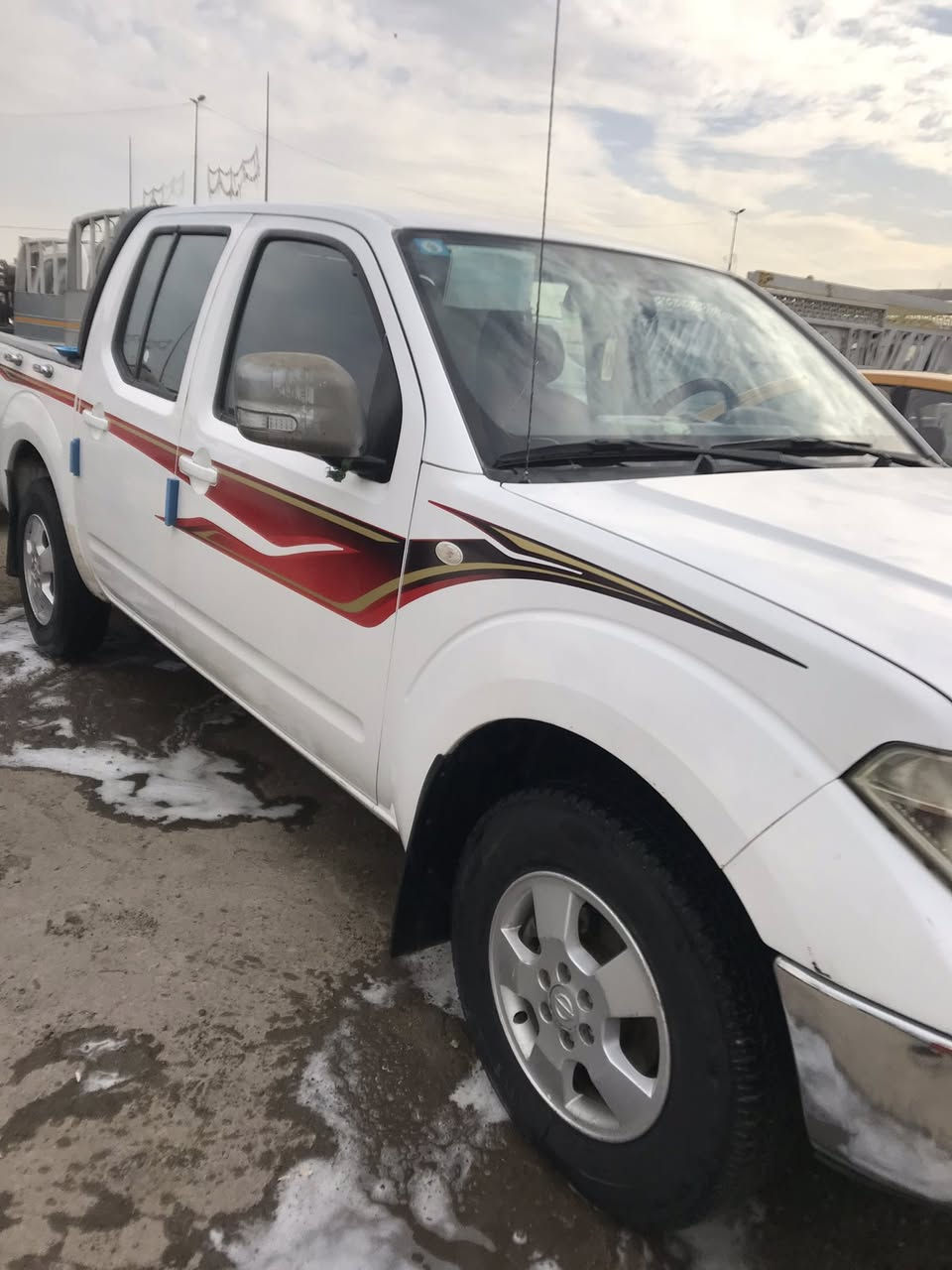 سلام عليكم نيفاره مديل ٢٠١٢sE دوشمه جديده تخم تاير دهن لكي مولي سياره مامتعوبه ستخدام شخصي بيه صبغ فقط جاملغ  نصه اثر شخوط ابيعلك على سونار رقمه مميز اربع ارقام نكليزي مكان بغداد  سعر ١٢٢غير متوفر على الفيس ***********
