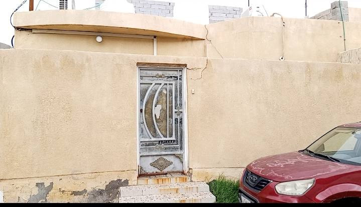 بيت للبيع  100 متر ركن في ابي الخصيب السبيليات طريق سيد هاشم
طابو عراقي زراعي اصولي قريب السايدين منطقة هادئة
 البيت بيه نقوصات

السعر 50 مليون وقابل للتفاوض
للتواصل : ***********
