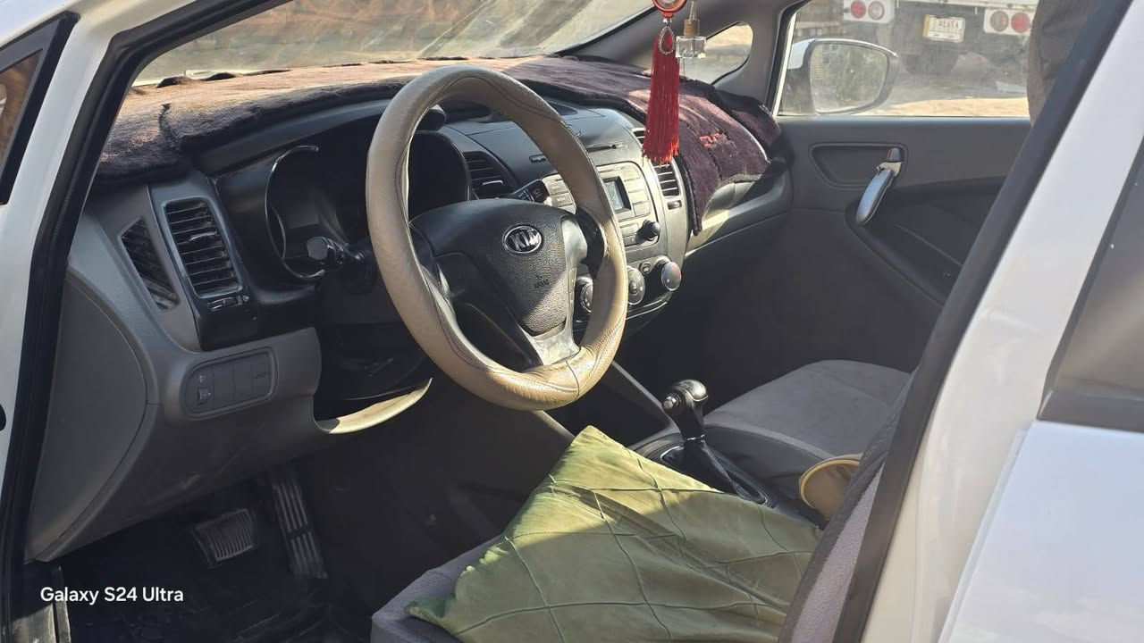 سيارة سيراتو
السعر ١١٥ وبيها مجال 
العنوان ذي قار سوق الشيوخ 
السيارة بأسمي والسونار موجود وي الصور 
المكينه ١٦٠٠
 ***********
