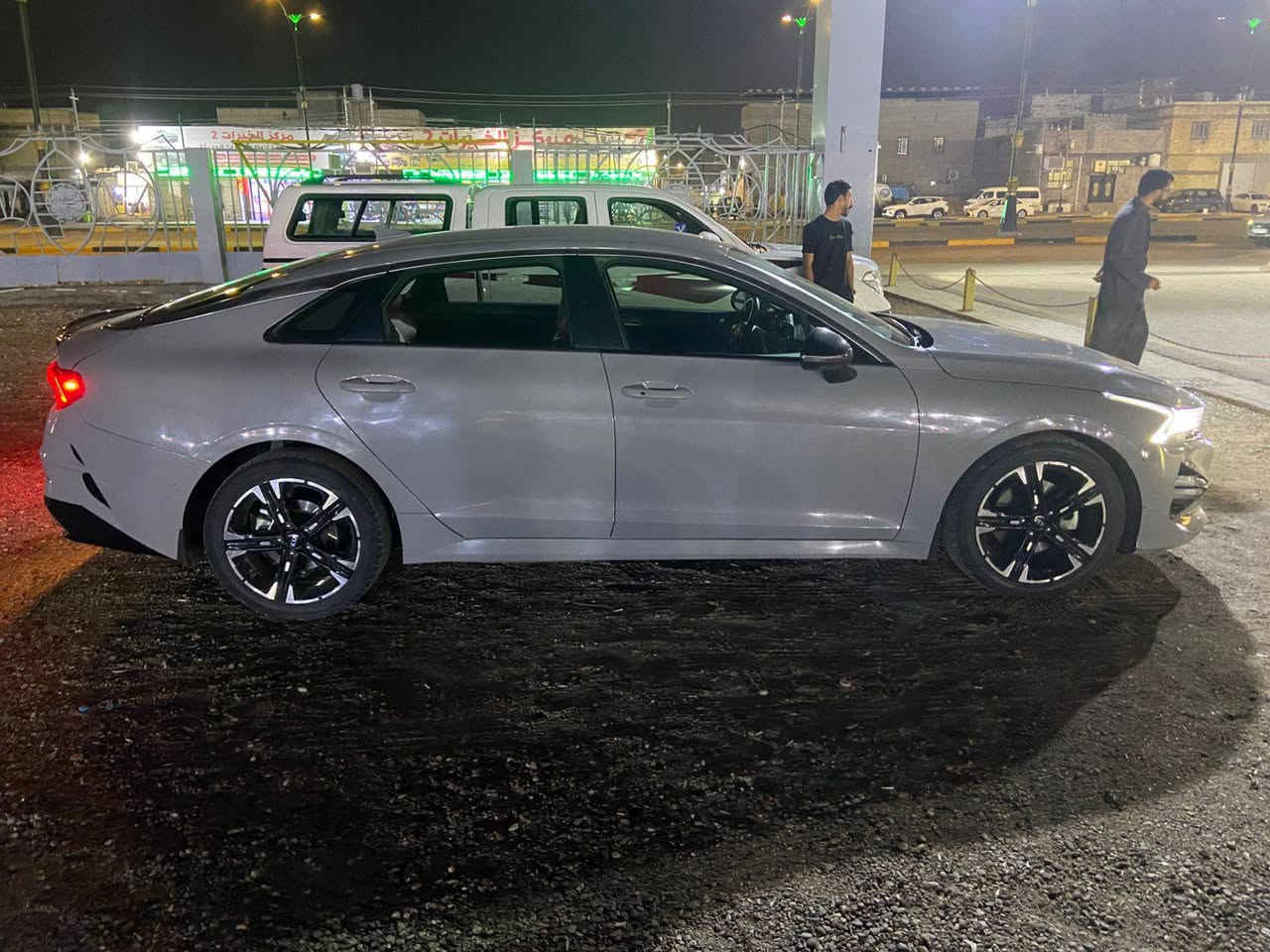 للبيع  سياره  K5  مديل  21
وارد امريكي 
مواصفات نص فول 
لون سمنتي 
ستقبال ابواب 
تشغيل عن بعد
تشغيل بصمه
جام اوتو 
صندوق فتح عن بعد
حساسات
امامي + خلفي + جانبي 
رادار
شاشه كار بلي 
كشنات جلد 
مانع تصادم 
سايد بريك بصمه 
فول تحكم ستيرن 
4 وضعيات قياده 
لايت زنون 
محرك  1600 تيربو 

سياره جاهزه مكينه ناعمه حداديه عامه  حتى بعدها ما طابعه صارلها ٤ ايام تبريد  100 من 100 ضربه سياره بنيد و جاملغ بدون شواصي / جاملق جه سايق ومعدلينه بدون تبديل البنيد مبدل + ضربه باب العبري الخلفي بدون تبديل معدل  سياره حلوه جاهزه للبيع مستعجل 
وشرط الفحص سياره ب اسمي 
عنواني البصره 
رقم تواصل 

*********** 
        نواف

