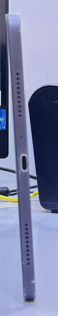بي مجال للشراي
ايباد ريد ماجيك
* الشاشة� - 144 هرتز - IPS LCD
* �الذاكرة الداخلية�256  جيجابايت 
* �الرام�12 جيجابايت
* �الكاميرا�50 ميجابكسل
* �المعالج�Snapdragon 8 Gen 3
* �البطارية والشحن السريع�10100 مللي أمبير - 80 واط

نضافة الجهاز 80‎%‎
ملحقات كاملة


**إذا كنت صاحب هذا الإعلان وتريد حذفه لأي سبب، رجاءا أرسل رسالة إلى الدعم الفني**