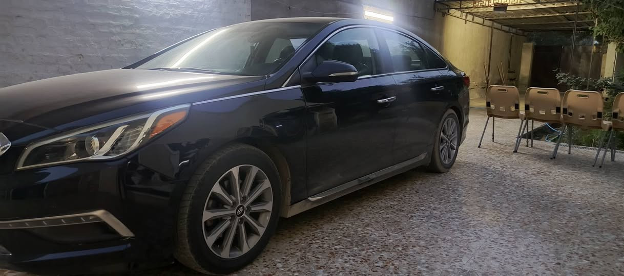 السلام عليكم اخوان / سوناتا 2016 وارد امريكي محرك GDi رقم بغداد انكليزي السيارة بسمي تحويل ثاني يوم ضربته جاملغ خلفي مواصفات السوناتا معروفة السعر 122 وبيهة مجال ***********
