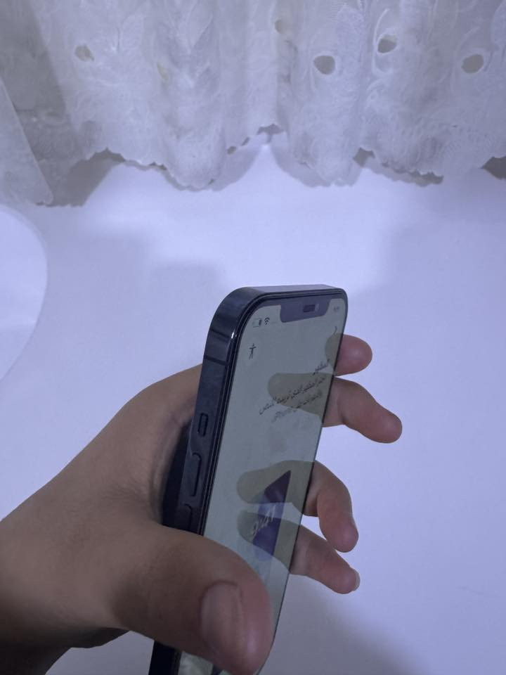 سلام عليكم اخوان 
للبيع ايفون 12 برو ماكس لون سمائي 
دبل سيم مابي عيب كلها على بلاد تجي تفحصها وتاخذه شرط انطيك يا بسعر مناسب جداا
***********
