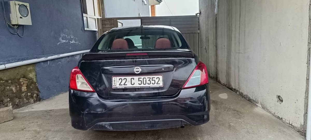 دوو پارچە
بێ داخلی و بێ ئێرباگ
رەشێ ماریە
بەناوی خۆمە 
سنوی جدیدە
*********** اكر, نينوى

