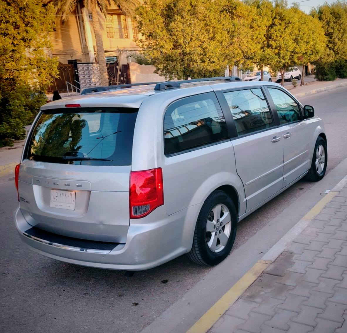 دوج كرفان 2012 رقم بغداد وارد امريكي حادثها جاملغ وبنيد بدون دواخل والباقي مكفول 
مكينة 6 سلندر 3.6
3 قطع تبريد
منظومة غاز 60 لتر
كشنات بلع سياحي
جام 6 كهرباء

مكينه كير مكفولات تبريد شغال
السعر 113
مكانها كربلاء
***********
