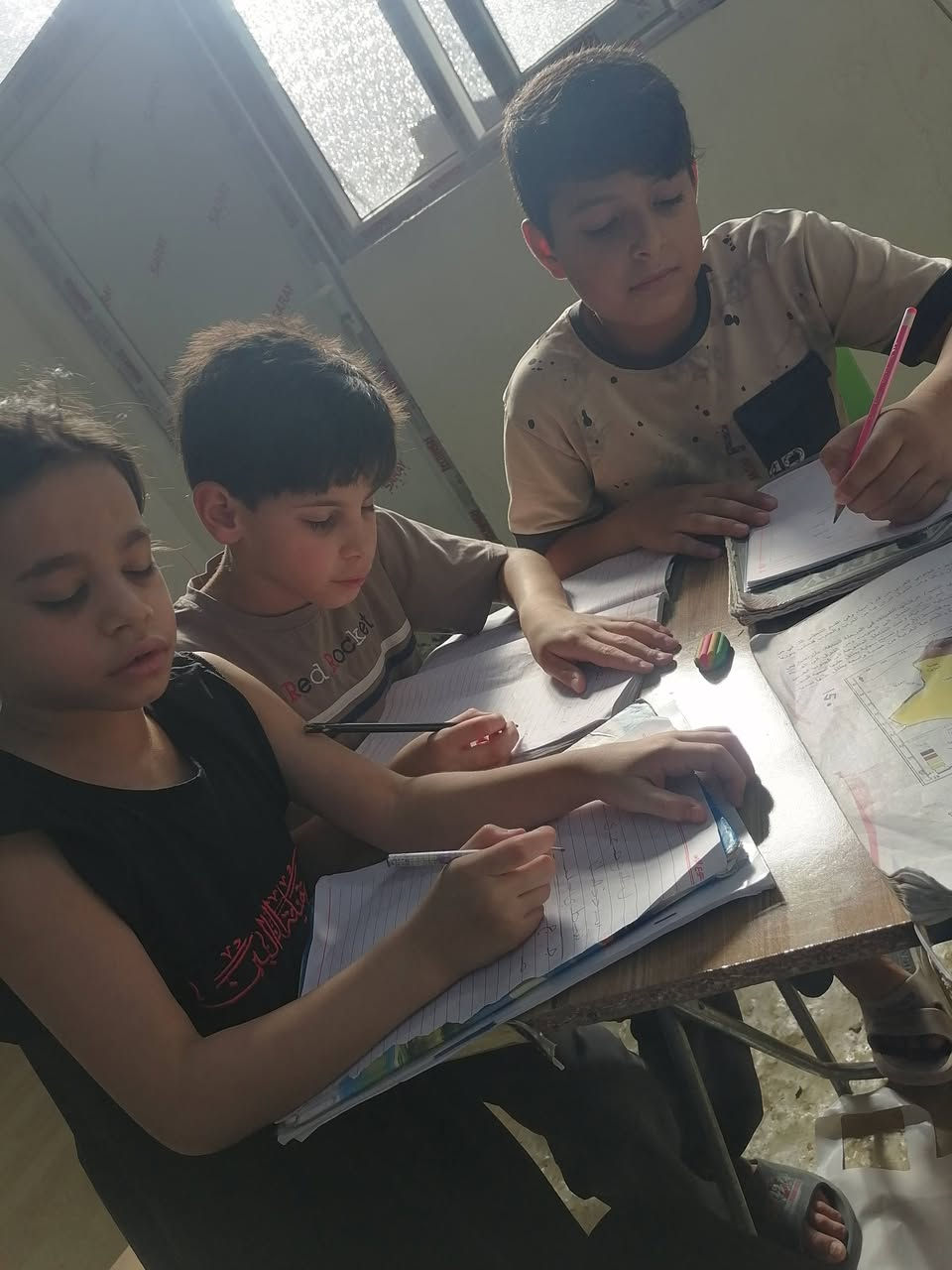 أنتم أمل الغد وصُنّاع المستقبل،💕💕 . نسأل الله أن يوفقكم في مسيرتكم العلمية، وأن يبارك جهودكم، ويجعل التميز حليفكم دائمًا.((معهد الجود)) طويرج خلف الامام ابو هاشم بلقرب من اسواق سجودي (( ***********))
