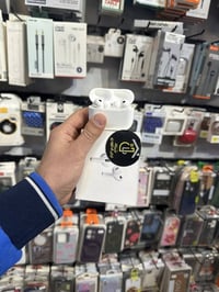 Airpods pro 3 عزل آخر إصدار نظافة ‎%‎ مستعملة شهرين مكفولة من كلشي وبي...