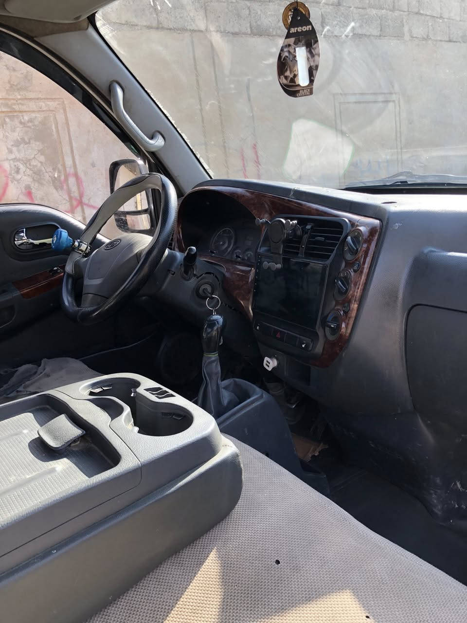 كيا بنكو  للبيع موديل 2008 محرك 3000مسكر شاصي محرك شرط سنويه الى ال 30رقم مصطره شرط قطره صبغ مابيها شرط التحويل السعر خاص او التوصل ع الرقم ***********
