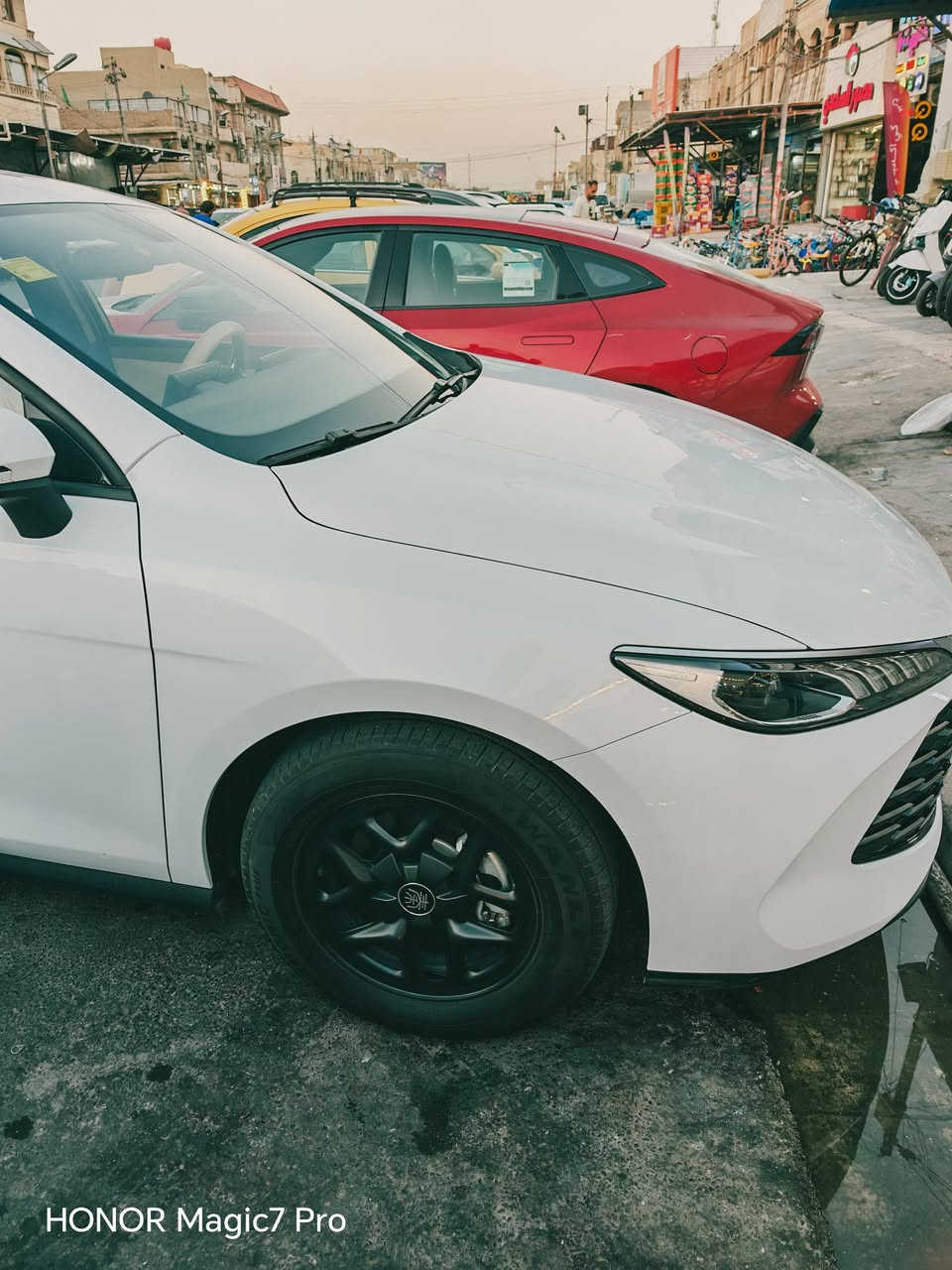 للبيع – BYD Qin Plus موديل 2025

🔹 الموديل: 2025
🔹 اللون: أبيض
🔹 الممشى: 20,000 كم فقط
🔹 نوع اللوحة: بغداد

المواصفات:
✅ محرك 1.5 لتر DM-i.
✅ ناقل حركة أوتوماتيك.
✅ شاشة وسطية كبيرة تعمل باللمس.
✅ عدادات رقمية.
✅ تشغيل بصمة ودخول ذكي.
✅ كاميرا خلفية مع حساسات.
✅ مثبت سرعة.
✅ تكييف أوتوماتيك.
✅ إنارة LED أمامية وخلفية.
✅ مقاعد جلد.
✅ جنوط ألمنيوم.
✅ استهلاك وقود ممتاز.
✅داش كام.

✨ السيارة نظيفة جداً، استخدام شخصي، جاهزة للفحص، ولا تحتاج أي مصروف.

💰 السعر المطلوب: 18,500,000 دينار عراقي (قابل للتفاوض بالمعقول).

📞 للاستفسار والمشاهدة، التواصل على الخاص أوالاتصال ***********
