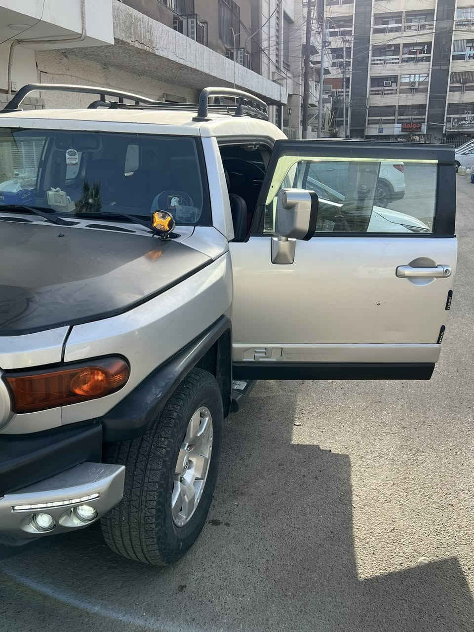 السلام عليكم ورحمة الله 
أف جي 2007 للبيع بيها جاملغ امامي وجراد بالبنيد وشوية بارد 
للاستفسار او الاتصال *********** 
@إشارة
