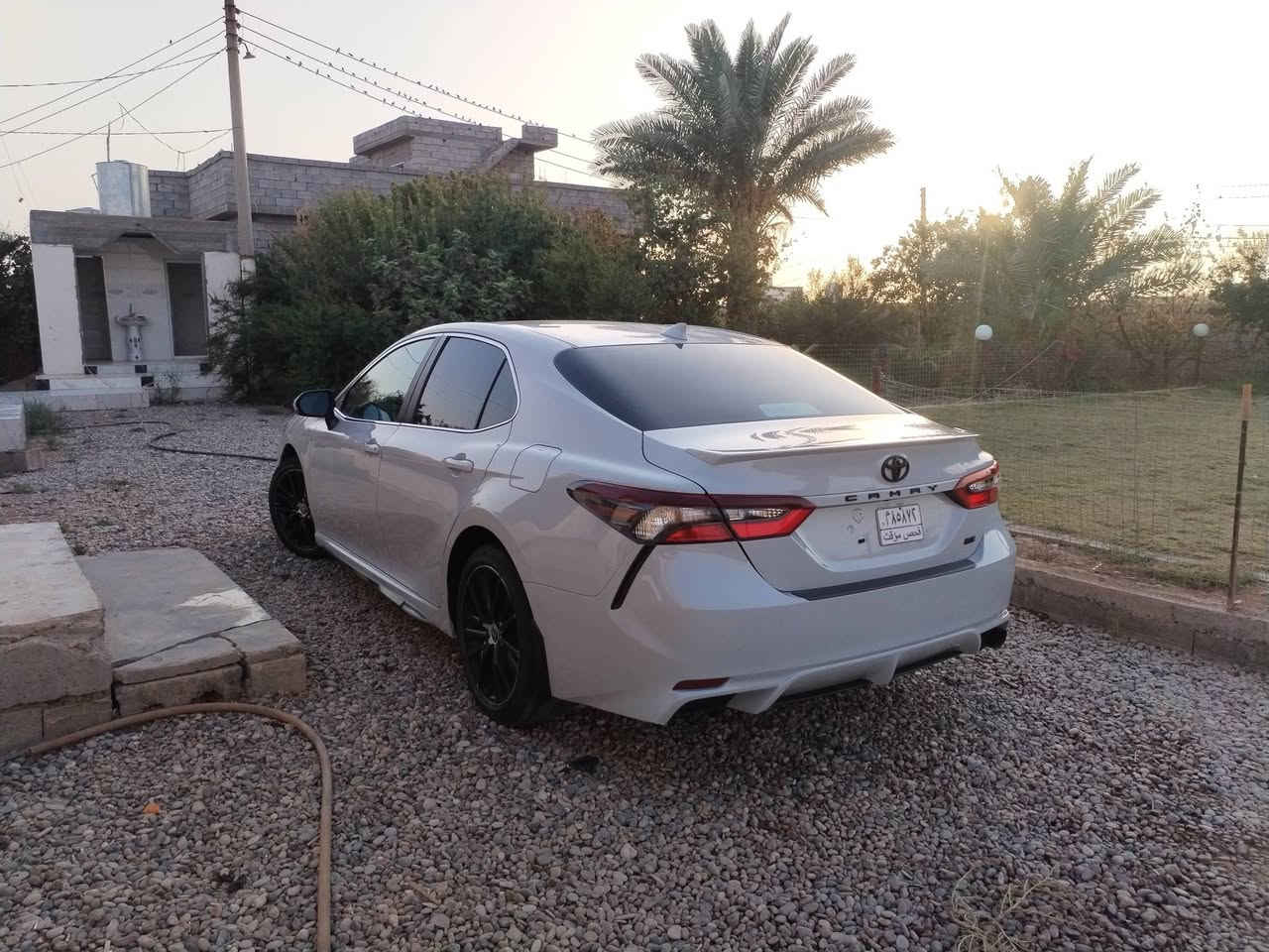 سيارة كامري 2024 se ماشية ٣٠ ألف ضرر ثلاث قطع بدون دواخل السعر الأتصال علئ الرقم ***********

