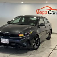 كيا فورتي 2024 مواصفات LXS ماشية 25,000 فقط ضررها خفيف وسطحي فقط نص جا...