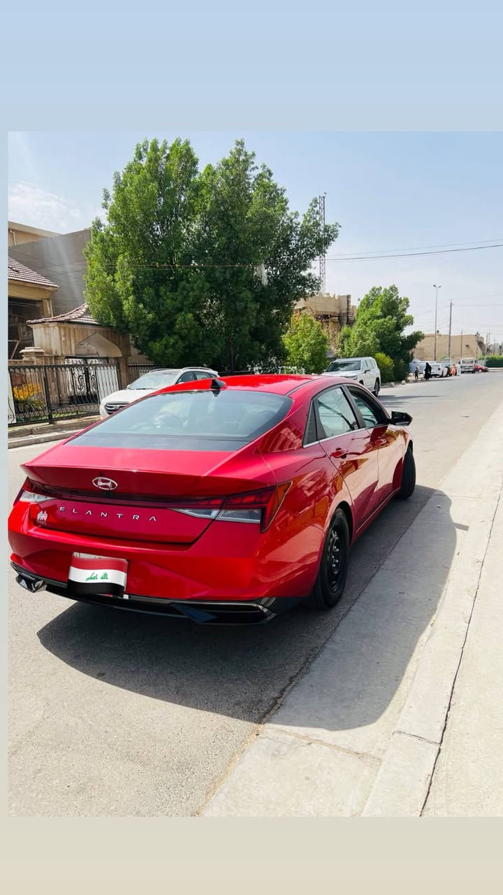 سلام عليكم للبيع النترا موديل 2021 امريكي فول مواصفات  حادثها مثل مواضح بلصور البنيد نفسه معمر 
لغد شاصي مكفولات السياره  
السياره رقمه بغداد بأسمي تحويل ثاني يوم 
مكاني بغداد.  ***********

  

مواصفات السياره

-فتحه سقف بانوراما 
-تبريد بيانو منفصل
-لد خلفي
-لايت زنون 3 عدسات مو عدسه وحده 
-تدفئه كشنات
-بصمه بيبان 
-مانع انزلاق 
-تحديد مسار 
-كامره خلفيه 
-صندوق ذكي يفتح عند الاقتراب +بصمه
-تشغيل عن بعد 
-هاند بريك بصمه
- 3 انظمه قياده 
-عداد 4 وضعيات كل الالوان 
- تحكمات ستيرن
