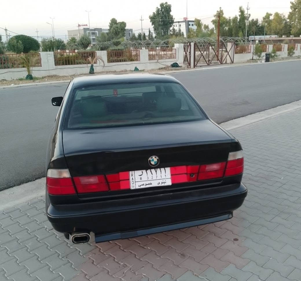 لبیع حجم بیلادی 520iمسكر مودیل 1991 👍
تبرید🥶👍
كیرعادیzf👍
لایت فانوص👍
جام كهربائئ بدون ضربه و خیاس 
بخ عام جمالی فقط تخم امامی خلفی جدید👍
رقم نینوی مشروع وطنی ل2029شرت تحویل👍
کیرمحرك شرت كهربائئ كلها شغال بدون مسرف 👍
كشن جلد بجم عریض👍
***********وتساب موجود👍
***********
مكان قضاء بردراش
سعر51$مجال بصیط👍
