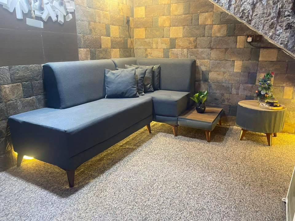 السلام عليكم 
كورنر ناعم ٣أمتار مع طبلة وسطية نظافة ٩٩٪؜مثل ماموضح السعر ٢٥٠وبي مجال


**إذا كنت صاحب هذا الإعلان وتريد حذفه لأي سبب، رجاءا أرسل رسالة إلى الدعم الفني**