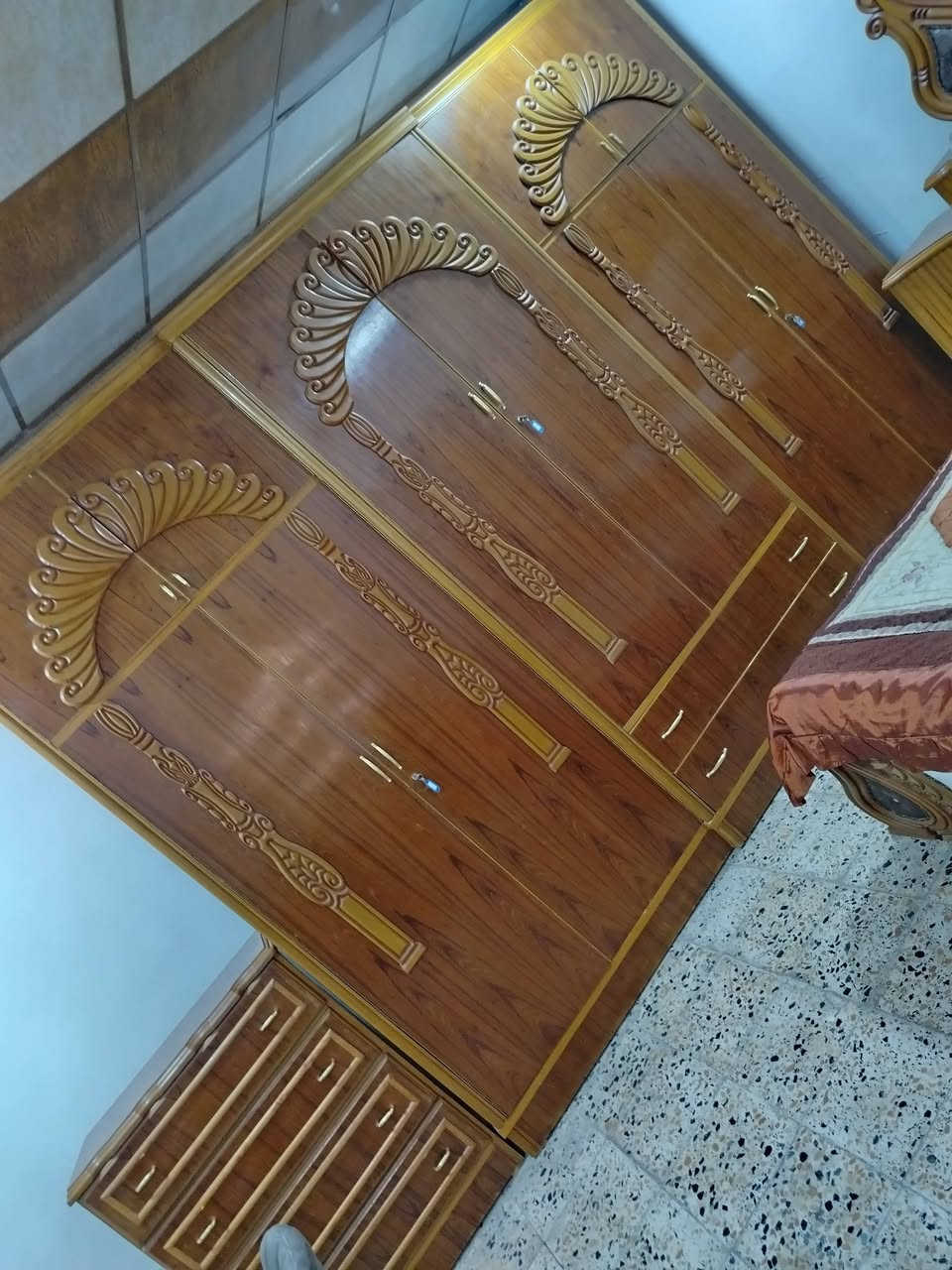السلام عليكم
غرفه نوم جديده للبيع  السعر مليون و٣٠٠ وبيها مجال
التفاصيل:
غرفه جديده ونضيفه مابيها اي قشط خشب صاج وحيل حيل نضيفه 
للتواصل على الرقم {***********}
