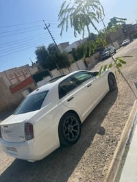 كرايسلر 300S • اوباما 2014 • كرايسلر وارد كندي • ابيض صدفي • رقم سليما...